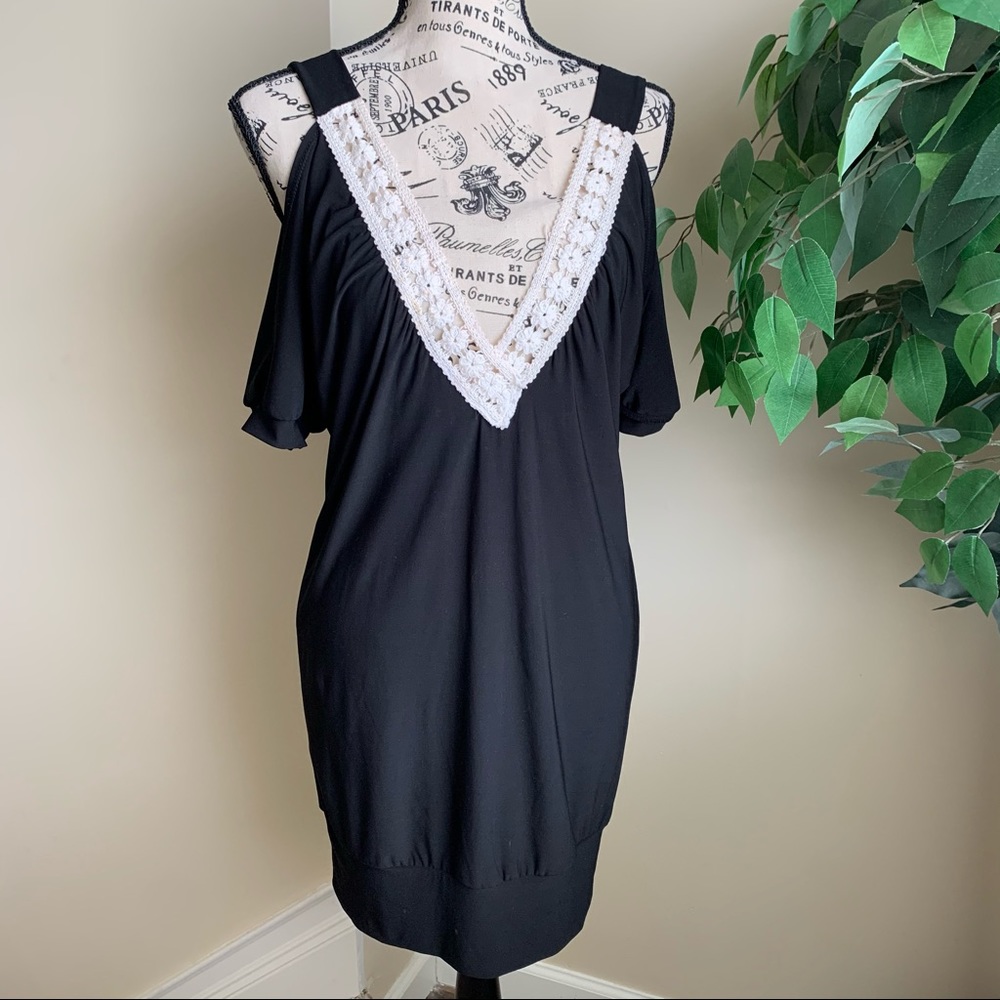 Mandee Y2K Cold Shoulder Crochet Trim Cocktail Dress Black Sz S
